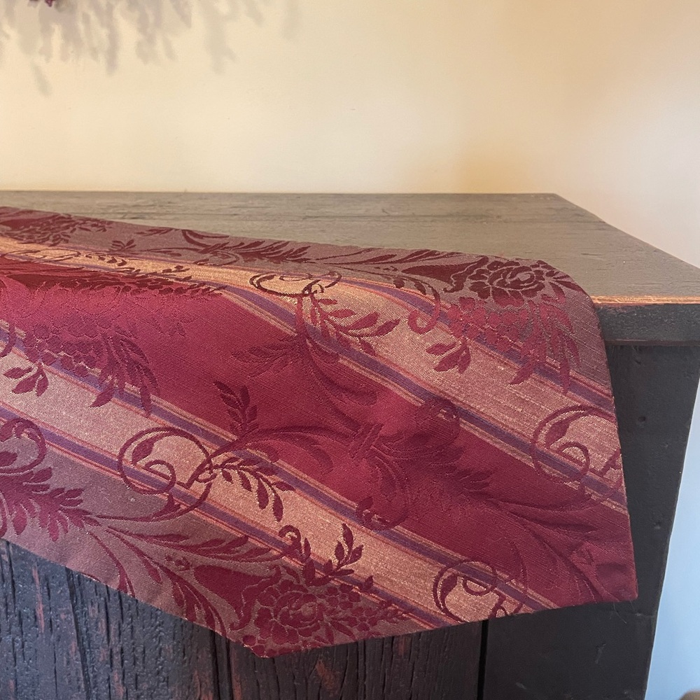 Elegant Burgundy and Gold Table Runner